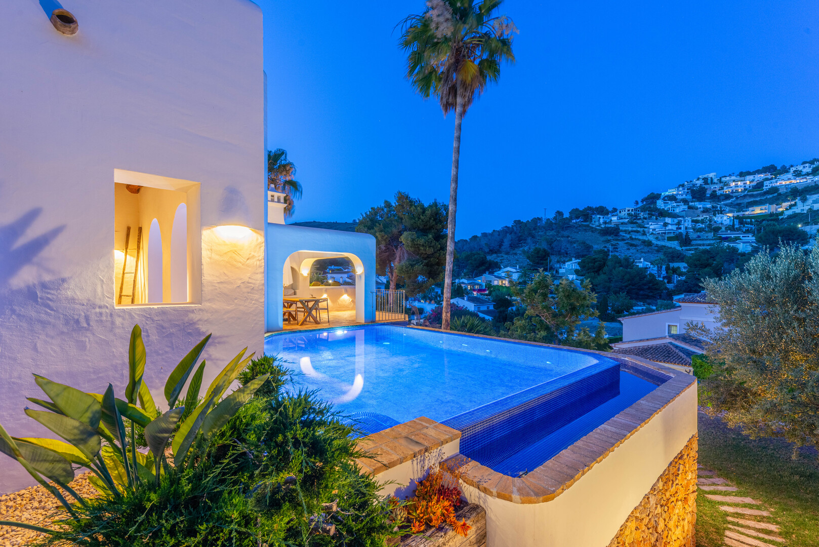 Villa in Ibiza-stijl - El Portet